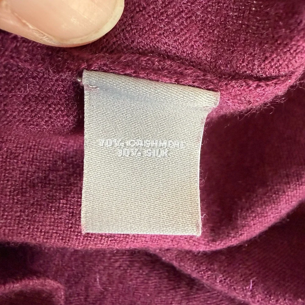 Neiman Marcus Cashmere Silk Sweater Men's Medium Plum Career Casual Quiet Luxury